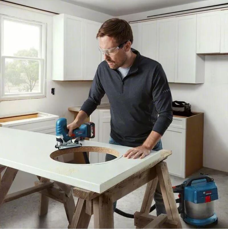 BOSCH GST 185-LI Akülü Dekupaj 18 Volt (Akü-Şarj Aleti Hariç)