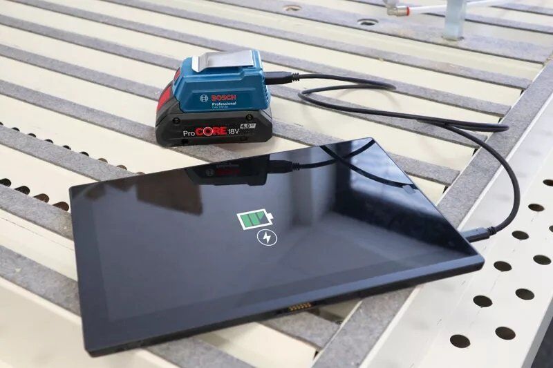 BOSCH GAA 18V-48 Profesyonel Akülere USB Çıkışlı Şarj Cihazı (Akü ve Şarj Aleti Hariç)