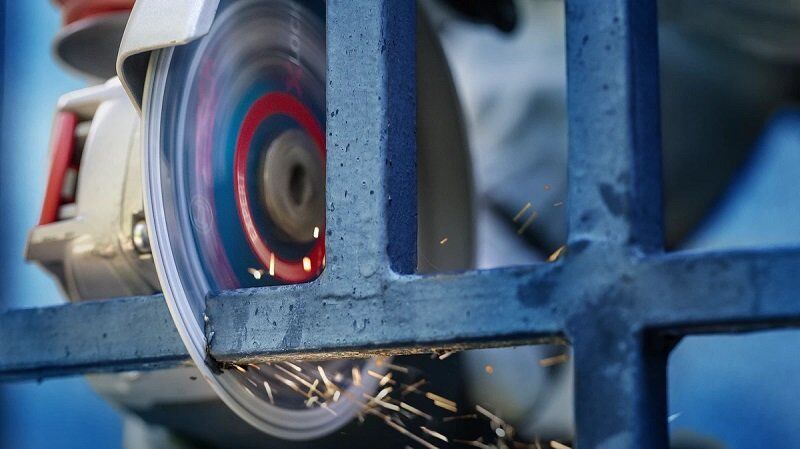 BOSCH Expert 115 mm Elmas Metal Kesme Diski X-LOCK